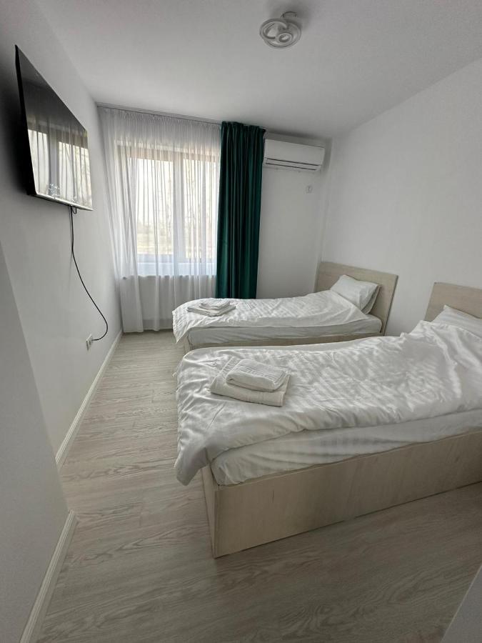 Perdemi Motel Galac Kültér fotó